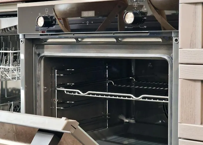 Pola - By Host Hero Vakantiehuis *